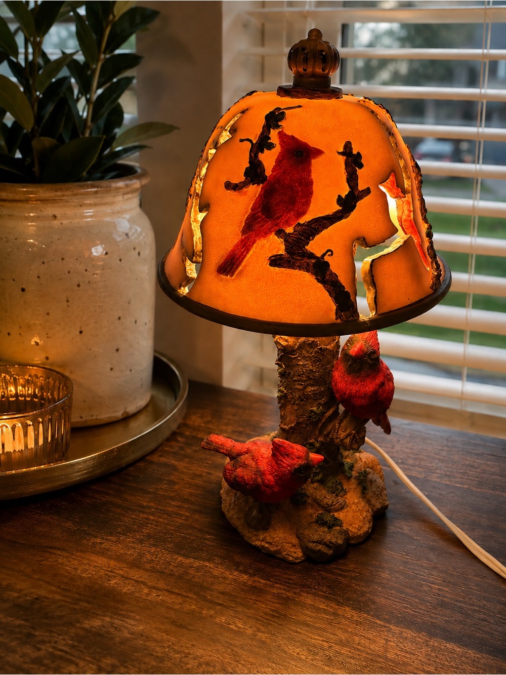 Vintage Cardinal Accent Table Lamp Beautiful Woodland Nature Decor
